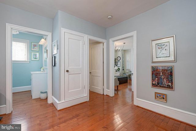 618 ELM TER, Riverton, NJ 08077