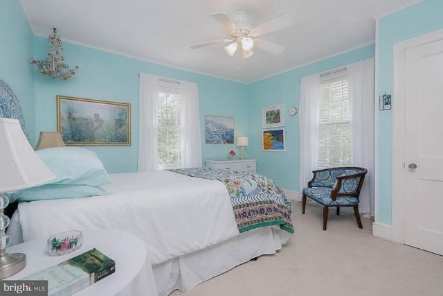 618 ELM TER, Riverton, NJ 08077