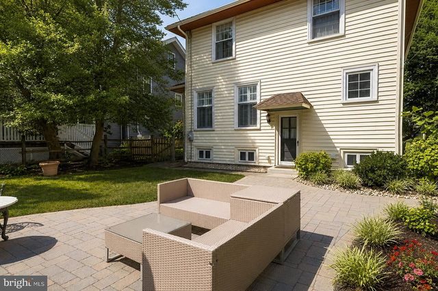 618 ELM TER, Riverton, NJ 08077