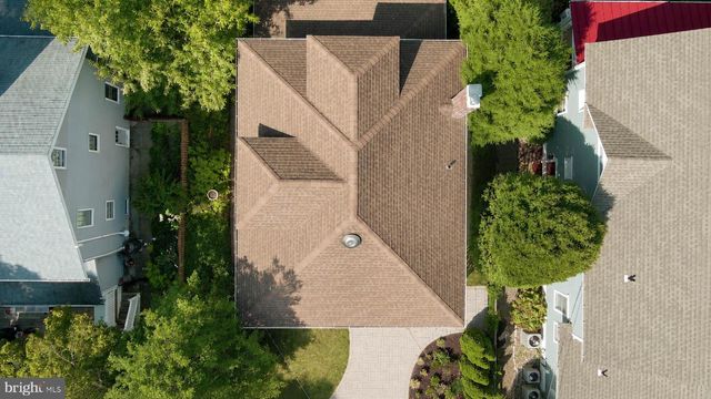 618 ELM TER, Riverton, NJ 08077