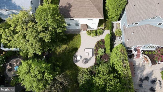 618 ELM TER, Riverton, NJ 08077