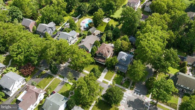 618 ELM TER, Riverton, NJ 08077