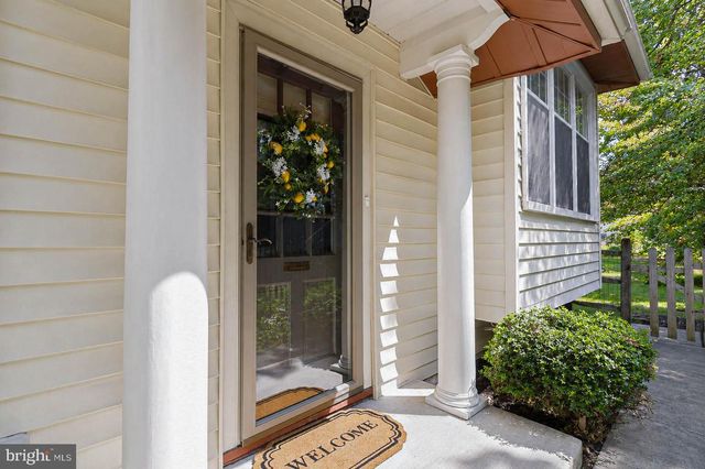 618 ELM TER, Riverton, NJ 08077