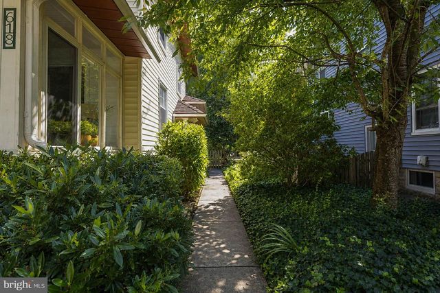 618 ELM TER, Riverton, NJ 08077