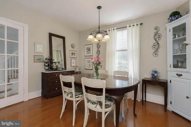 618 ELM TER, Riverton, NJ 08077