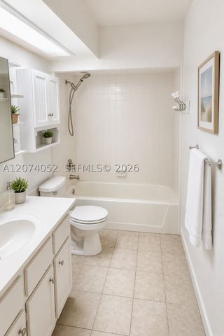 2175 NE 56th St 103, Fort Lauderdale, FL 33308