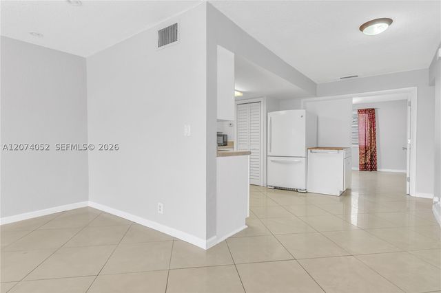 2175 NE 56th St 103, Fort Lauderdale, FL 33308