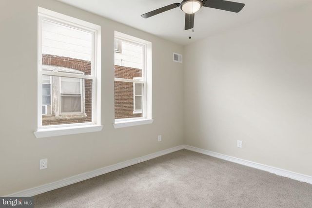 370 AMOSLAND RD, Holmes, PA 19043