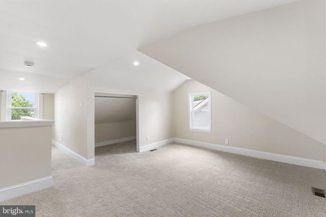 370 AMOSLAND RD, Holmes, PA 19043