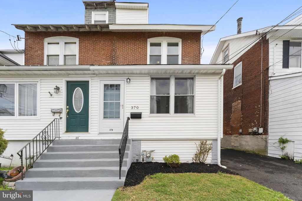 370 AMOSLAND RD, Holmes, PA 19043