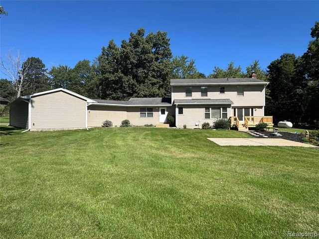 8245 Kier Road, Clarkston, MI 48348