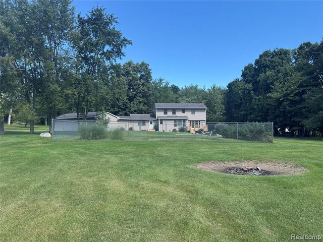 8245 Kier Road, Clarkston, MI 48348