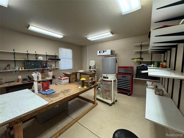 8245 Kier Road, Clarkston, MI 48348