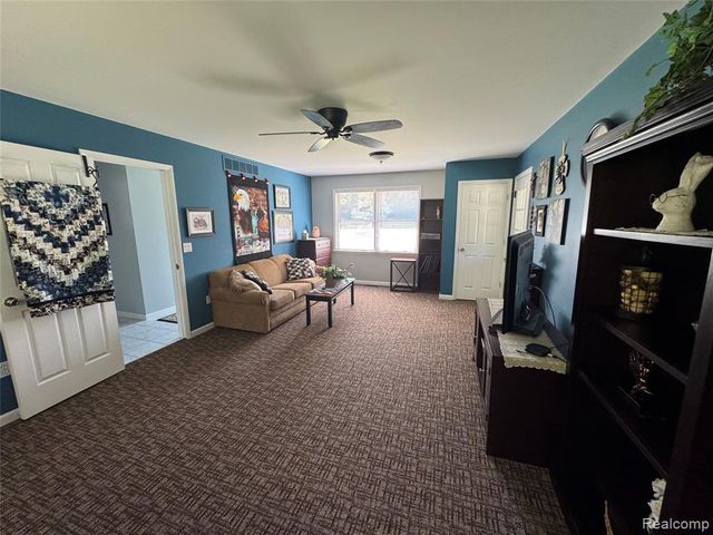 8245 Kier Road, Clarkston, MI 48348