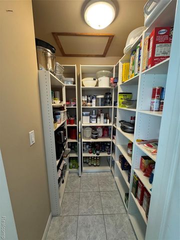 8245 Kier Road, Clarkston, MI 48348
