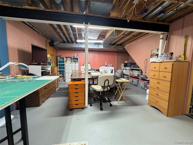 8245 Kier Road, Clarkston, MI 48348
