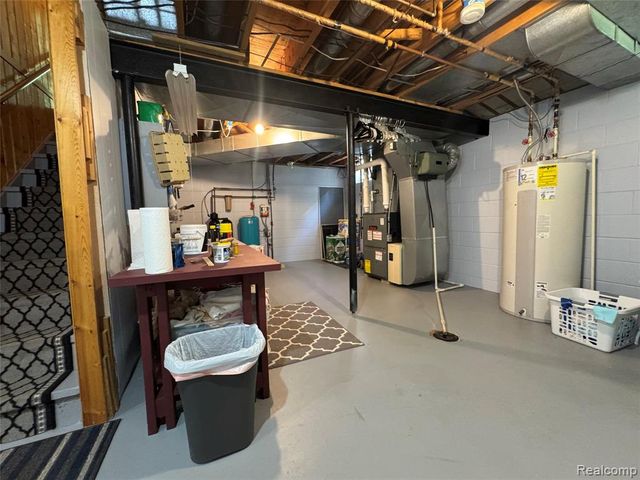 8245 Kier Road, Clarkston, MI 48348