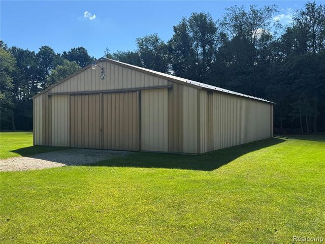 8245 Kier Road, Clarkston, MI 48348