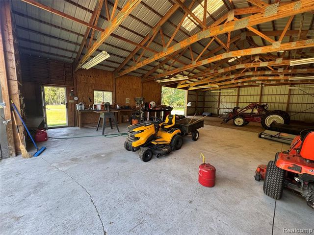 8245 Kier Road, Clarkston, MI 48348