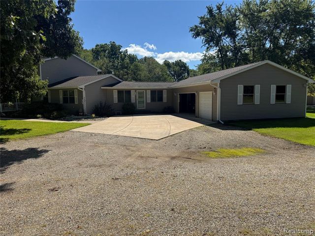 8245 Kier Road, Clarkston, MI 48348