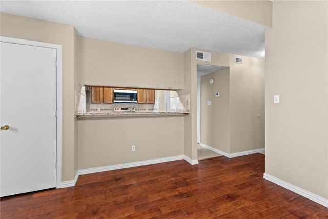 9623 Walnut Street 8102, Dallas, TX 75243