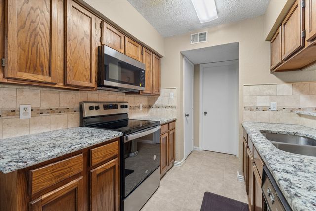 9623 Walnut Street 8102, Dallas, TX 75243
