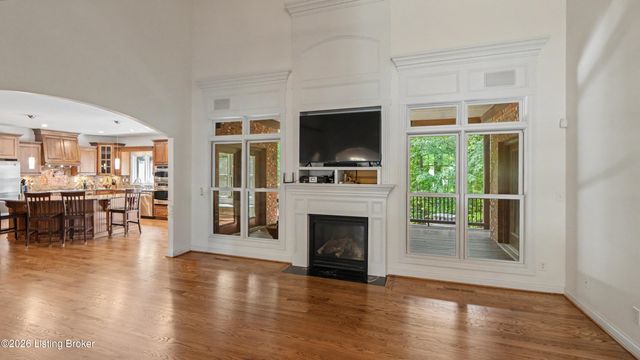 10912 Rock Valley Ct, Louisville, KY 40241