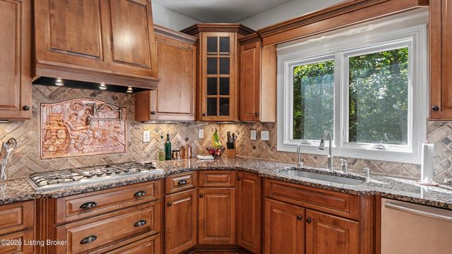 10912 Rock Valley Ct, Louisville, KY 40241