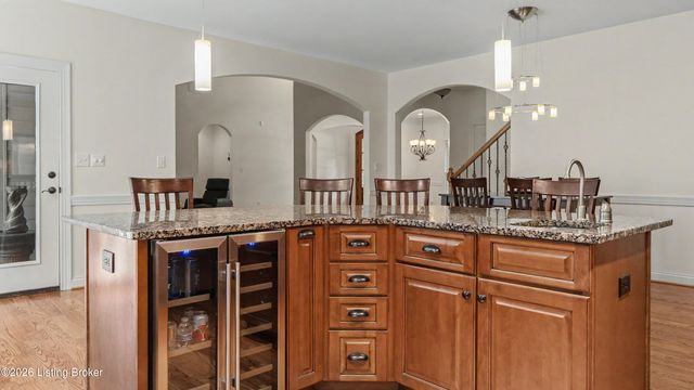 10912 Rock Valley Ct, Louisville, KY 40241
