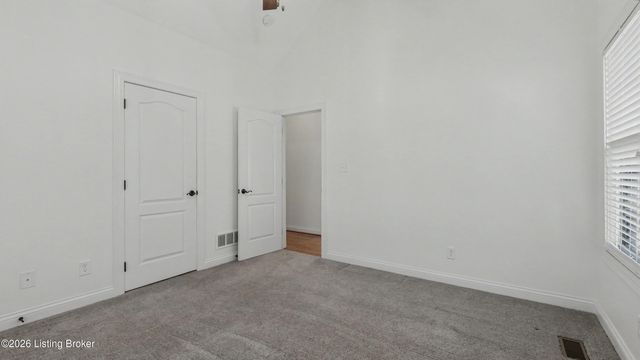 10912 Rock Valley Ct, Louisville, KY 40241