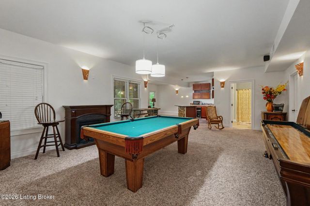 10912 Rock Valley Ct, Louisville, KY 40241