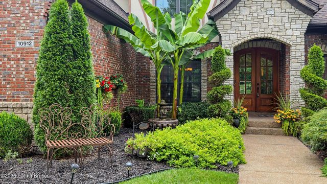 10912 Rock Valley Ct, Louisville, KY 40241