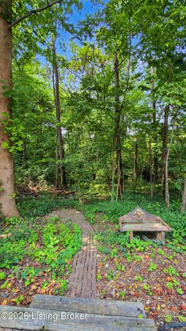 10912 Rock Valley Ct, Louisville, KY 40241