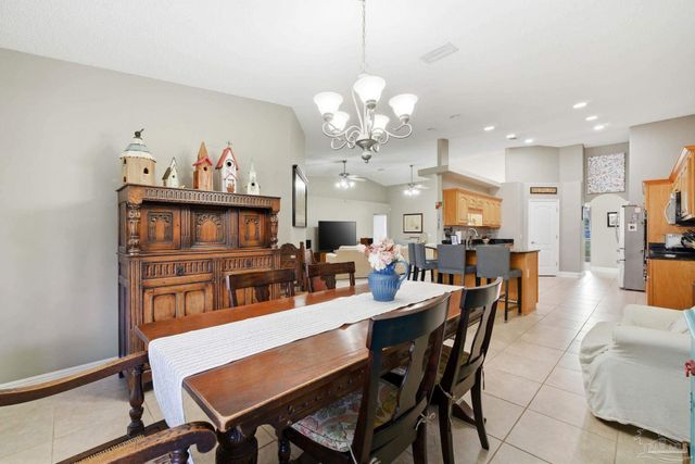 1635 Woodlawn Way, Gulf Breeze, FL 32563