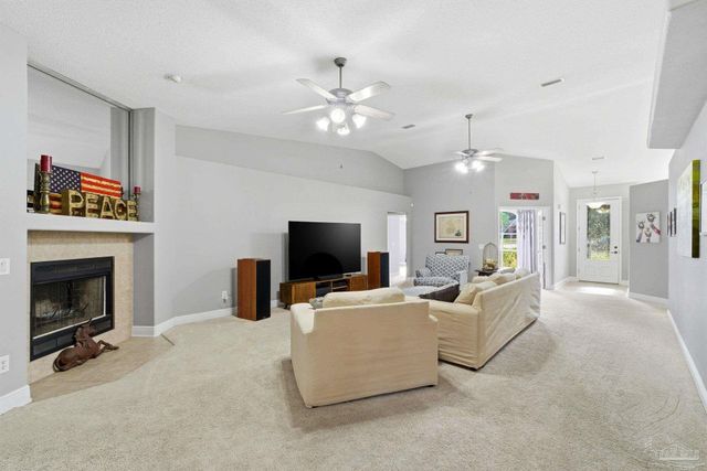 1635 Woodlawn Way, Gulf Breeze, FL 32563