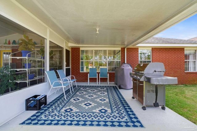 1635 Woodlawn Way, Gulf Breeze, FL 32563