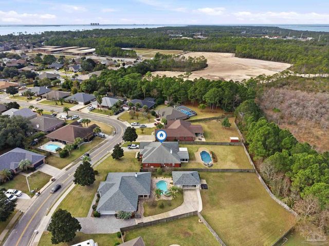 1635 Woodlawn Way, Gulf Breeze, FL 32563