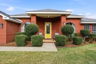 1635 Woodlawn Way, Gulf Breeze, FL 32563