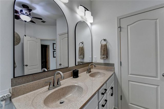 2556 Olney Falls Drive, Braselton, GA 30517