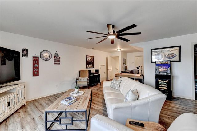 2556 Olney Falls Drive, Braselton, GA 30517