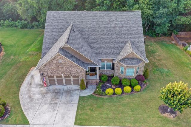 2556 Olney Falls Drive, Braselton, GA 30517