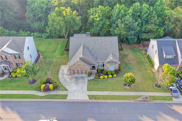 2556 Olney Falls Drive, Braselton, GA 30517
