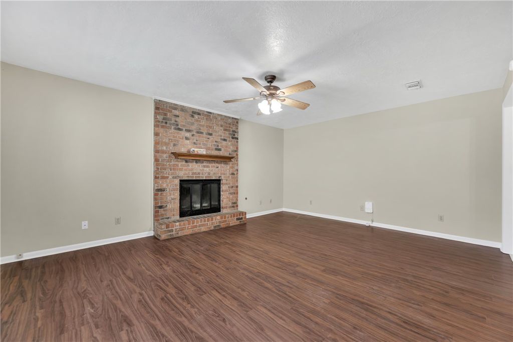 3015 Red Robin Loop, Bryan, TX 77802 — photo 4