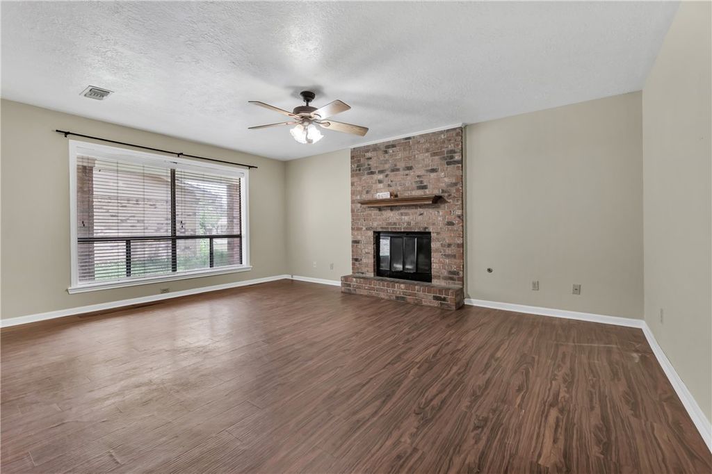 3015 Red Robin Loop, Bryan, TX 77802 — photo 5