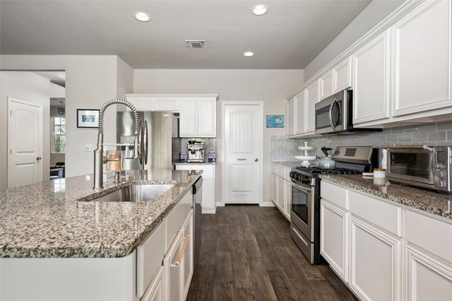 13901 Macquarie DR, Pflugerville, TX 78660