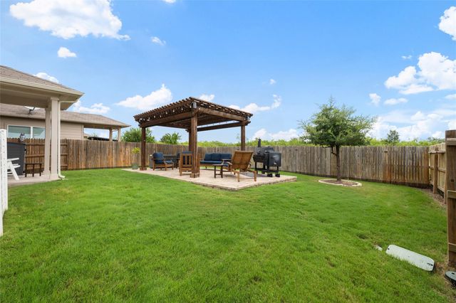 13901 Macquarie DR, Pflugerville, TX 78660