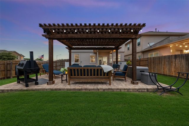 13901 Macquarie DR, Pflugerville, TX 78660