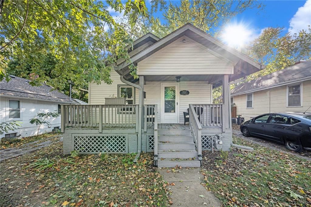 707 W 75th Terrace, Kansas City, MO 64114