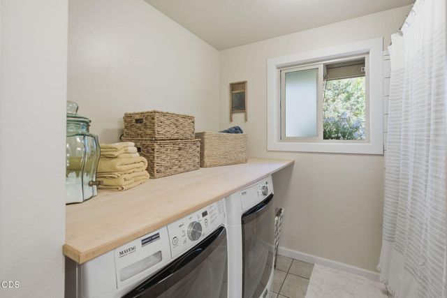 1740 Queens Branch Road, Rogue River, OR 97537