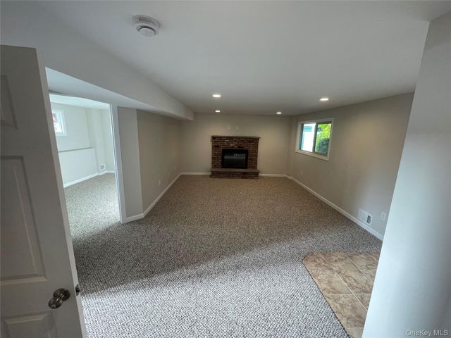 1657 Fairfax Avenue, West Islip, NY 11795
